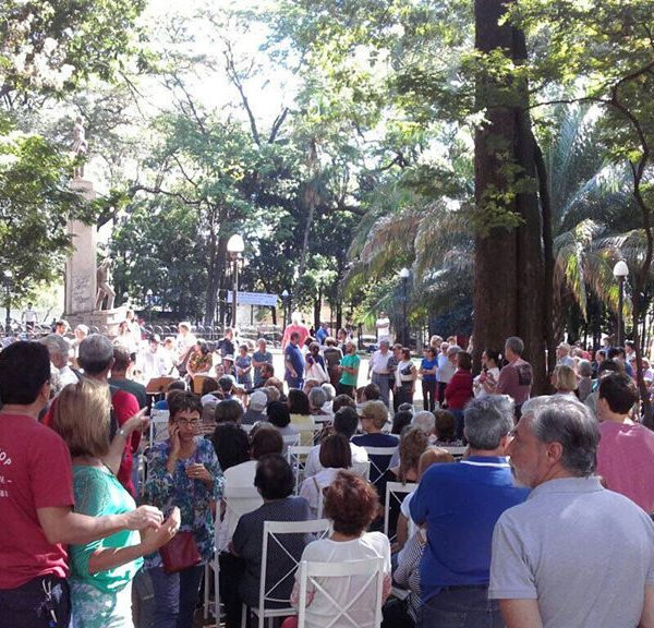 60. 04_07_2017 Clube Faixa Branca participa das comemorações de aniversário da Praça Luís de Camões(1)
