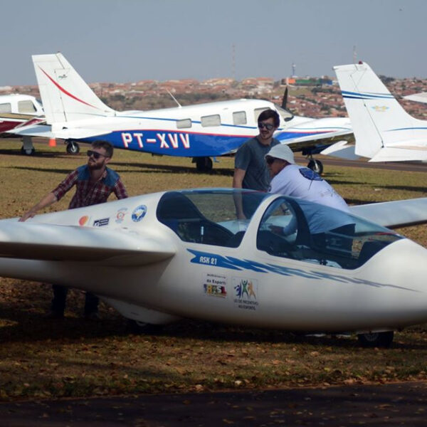 64. 23_08_2017 Faixa Branca participa do Bonanza Fly-in